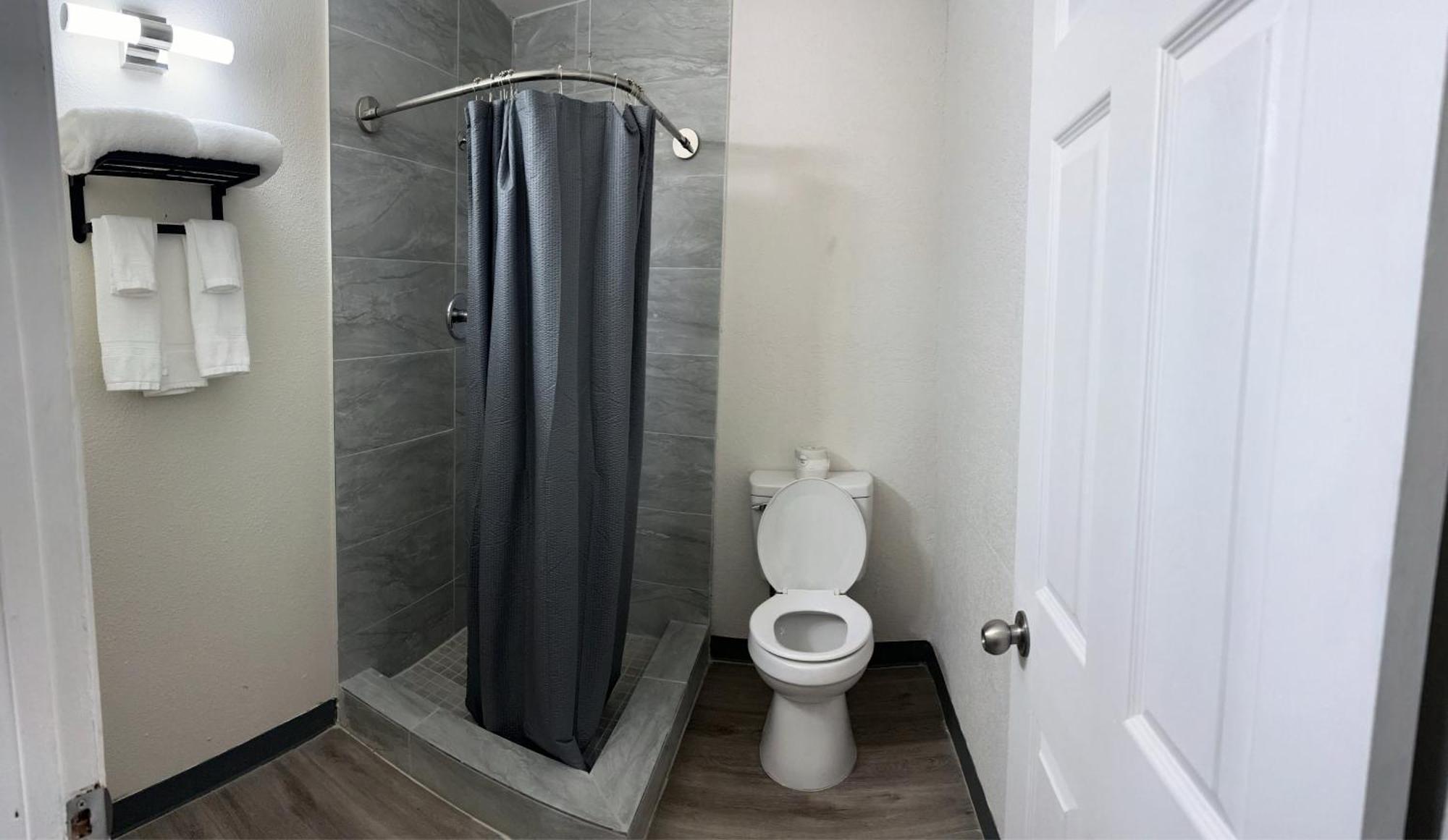 Studio City Suites, A Travelodge By Wyndham テクサーカナ エクステリア 写真