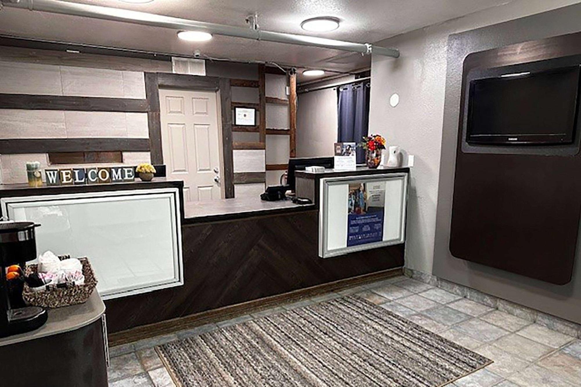 Studio City Suites, A Travelodge By Wyndham テクサーカナ エクステリア 写真